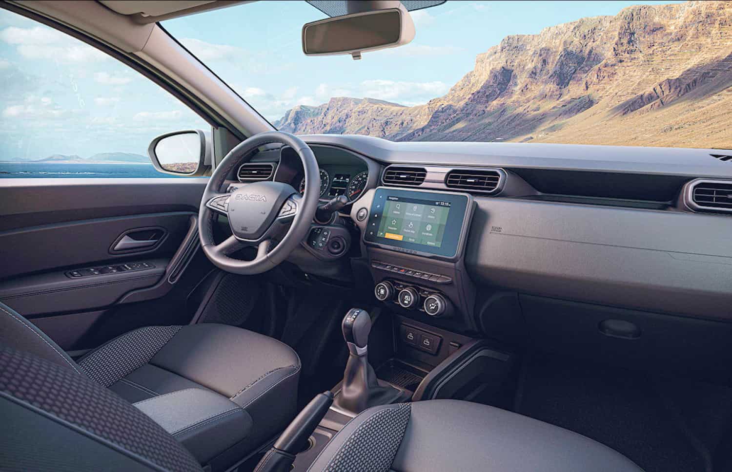 Dacia Duster. Un veicolo a noleggio affidabile in Islanda, progettato per la guida off-road e su strade sterrate, ideale per esplorare zone remote e affrontare le condizioni climatiche islandesi.